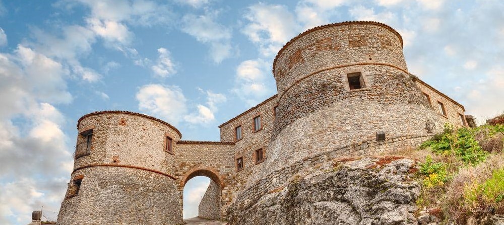 Castello di Azzurrina a Montebello